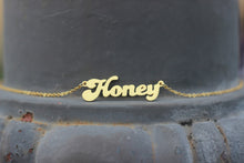 Load image into Gallery viewer, The WAVY FOX Necklace