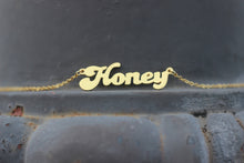 Load image into Gallery viewer, The WAVY FOX Necklace